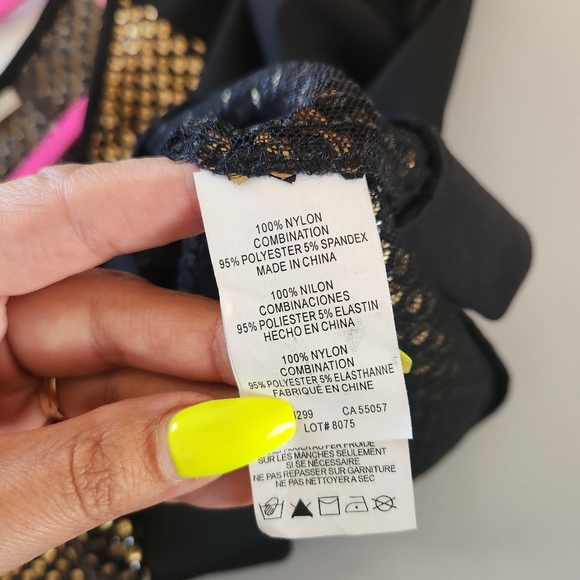 Isaac Mizrahi Black Ponte Gold Sequin Crew Pullover Sweatshirt New Size Medium - Picture 9 of 9